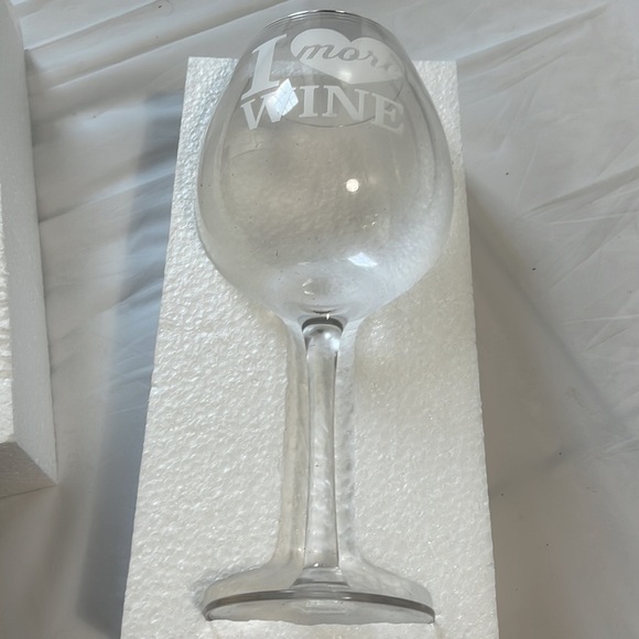 Bigmouth, Inc xl wine glass NIB and holds a full 750 mL bottle of wine - Picture 7 of 7